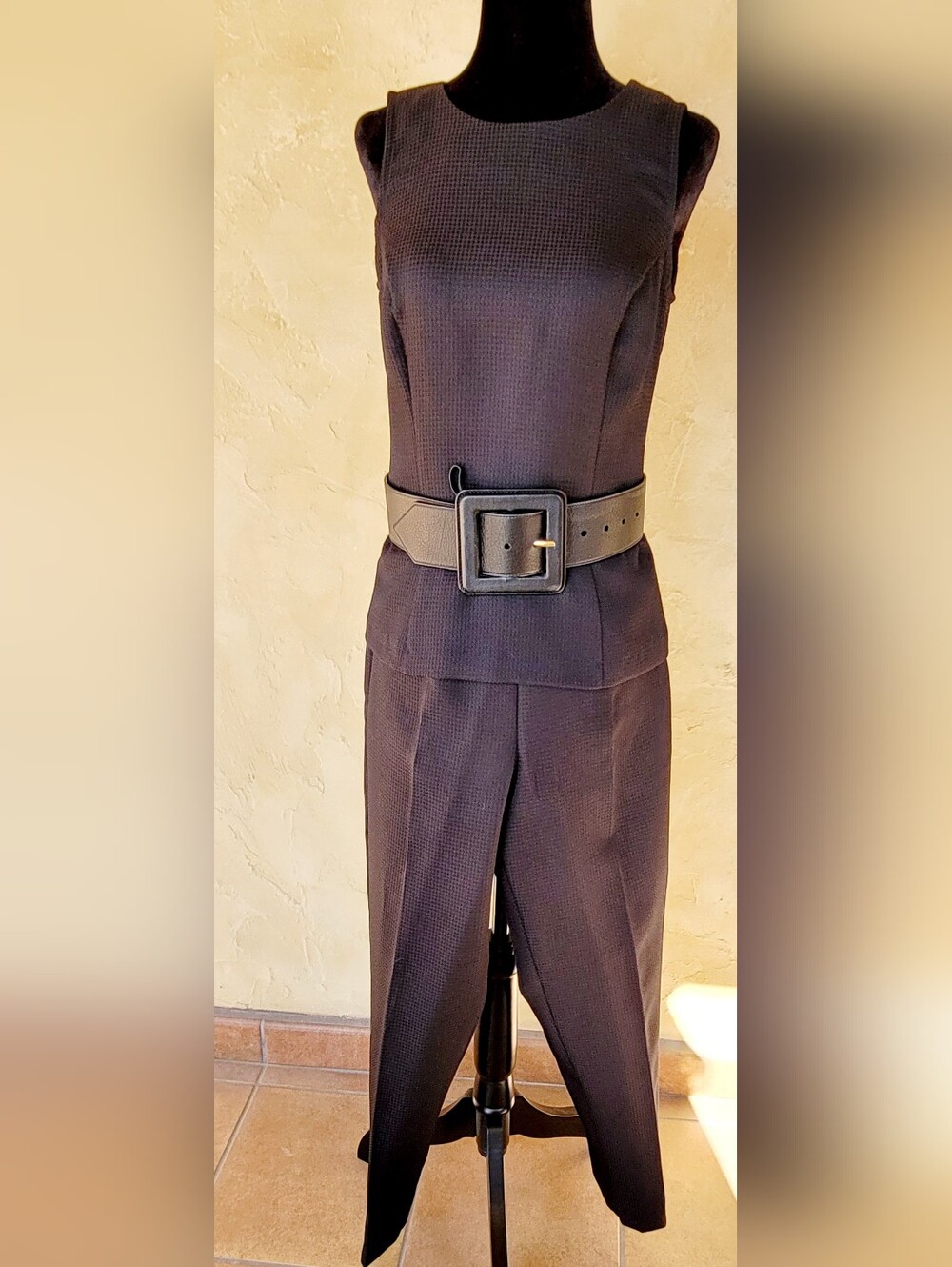 Vintage Black 2 Piece Suit, Slim Fit Cigarette Style Pants. Size 2 Any Occasion - Picture 3 of 10